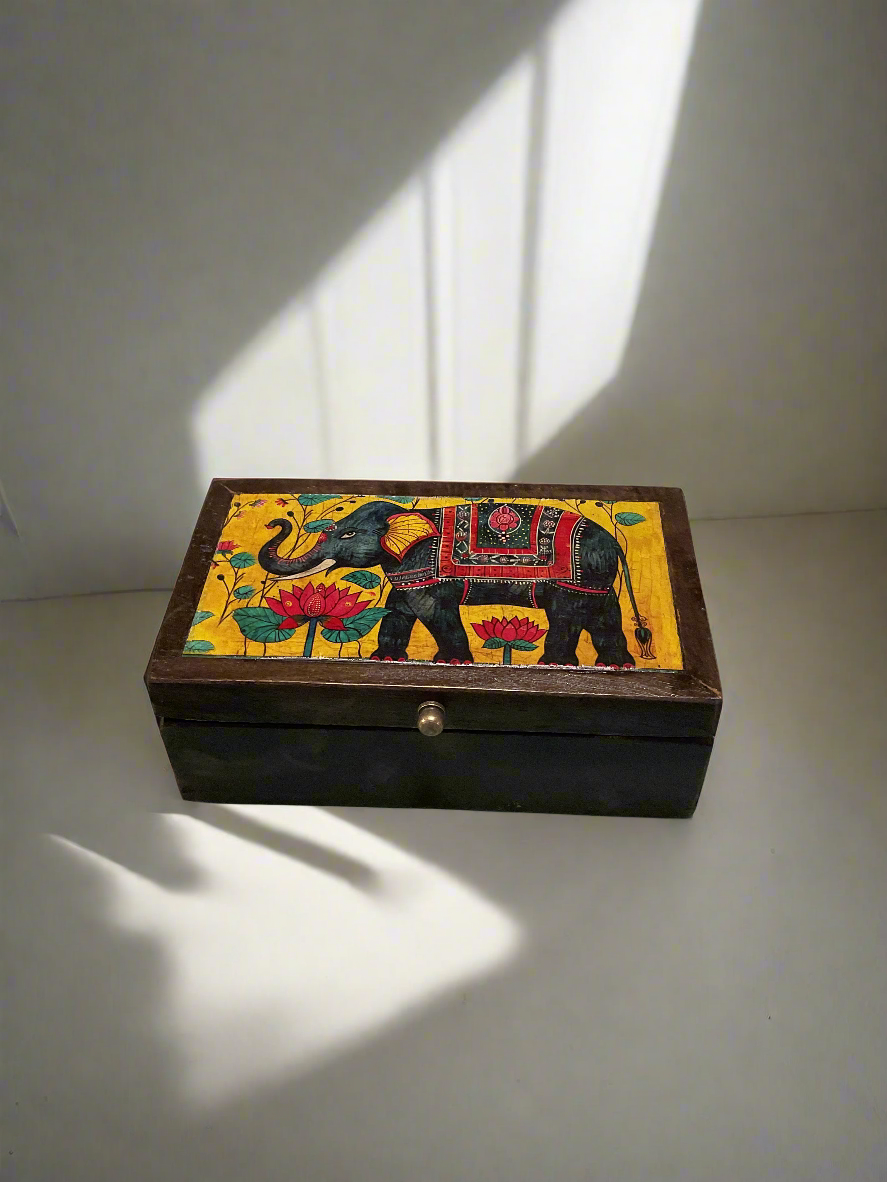 Hand-Painted Wooden Elephant Jewelry Box – Decorative Keepsake Box with Indian Art