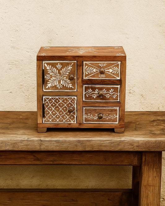 🌿 Add Charm to Your Space with This Hand-Painted Wooden Mini Chest