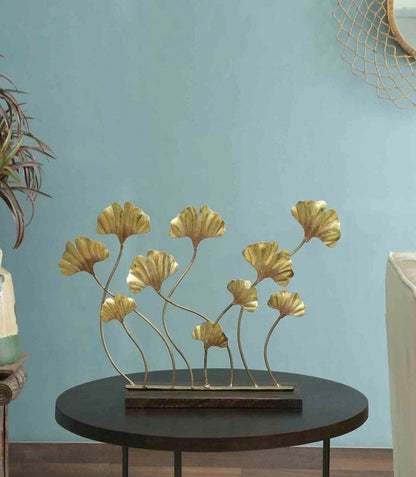 Golden Ginkgo Leaf Metal Table Decor – Elegant Nature Accent